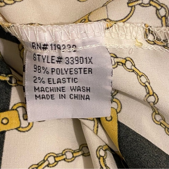 Women’s Love 83 Blouse Size 3XL Button Up Long Sleeve Chain Overall Pattern - Picture 7 of 10